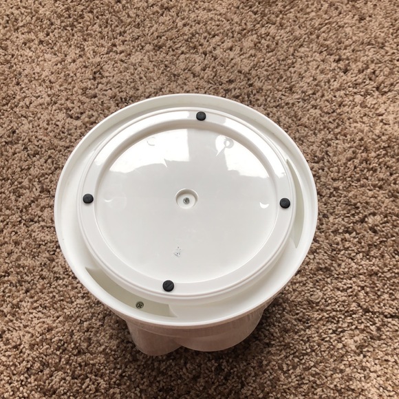 Organizer/Storage Container - Picture 3 of 3